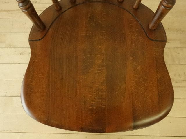 飛騨産業　キツツキ　スピンドルチェアーC　イス　椅子　 木製　再塗装済ＵＳＥＤ