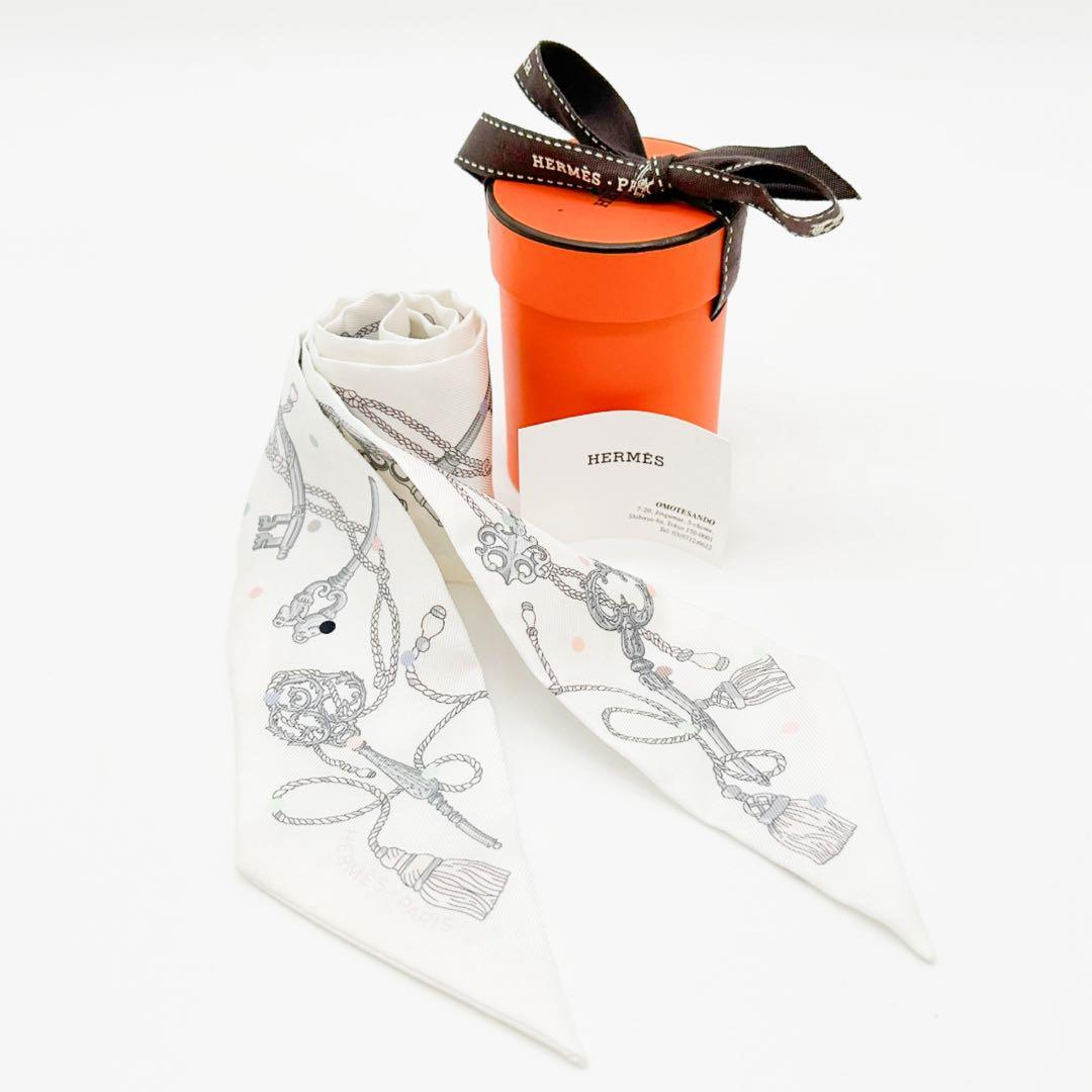 HERMES エルメス　ツイリー　スカーフ　LES　CLES　シルク　　鍵柄