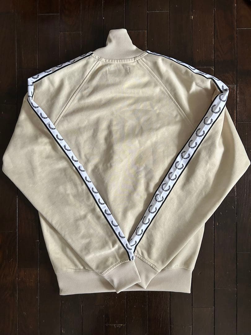 Fred Perry トラックジャケット Sサイズ