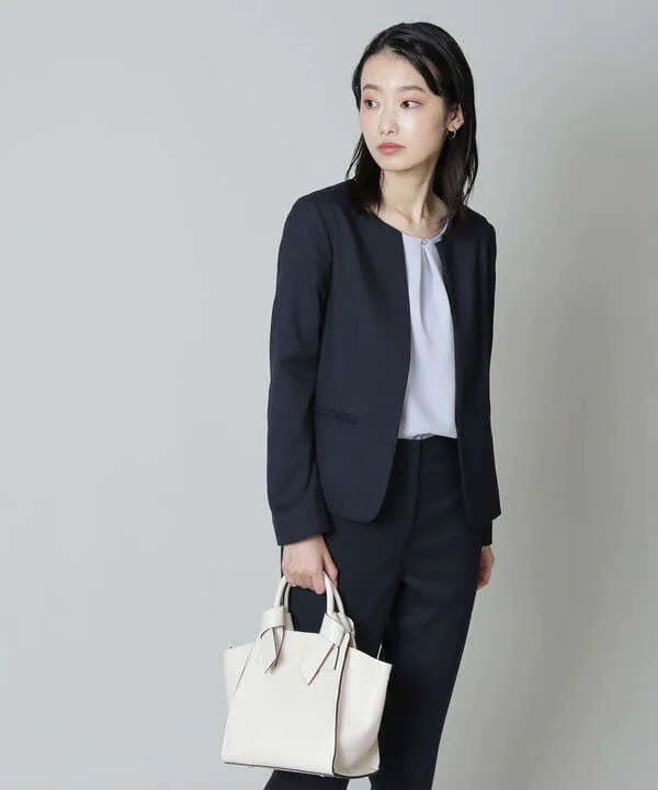 ナチュラルビューティーベーシック　スーツ　セットアップ　試着のみ　タグ付き