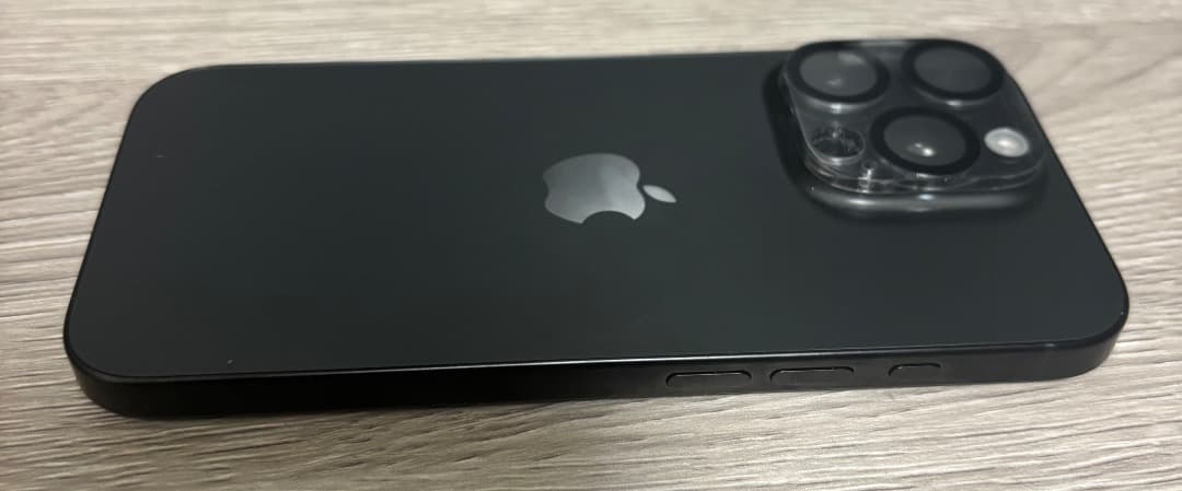 海外版 超美品シャッター音なしiPhone 16 Pro 256GB ブラック