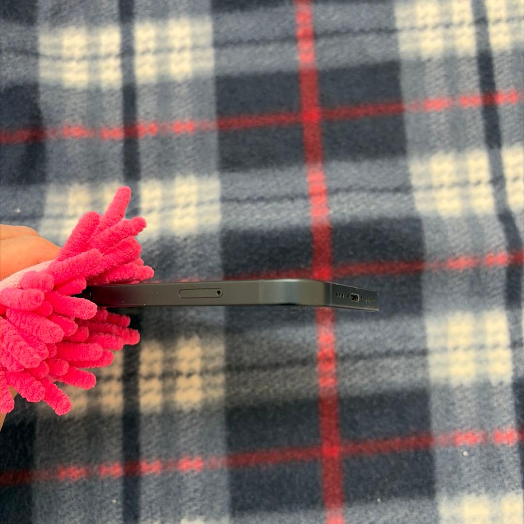 Apple iPhone 13 ミッドナイト 本体　SIMフリー