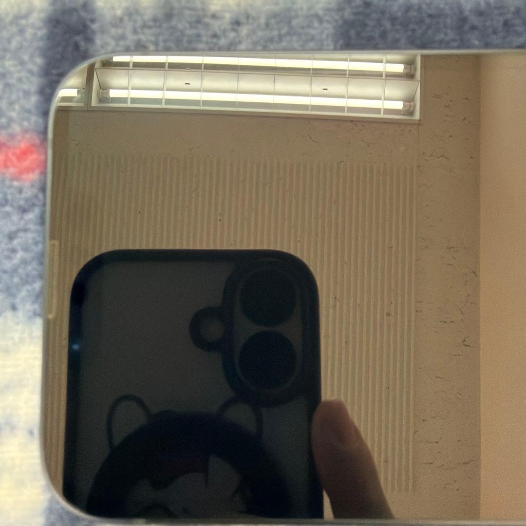 Apple iPhone 13 ミッドナイト 本体　SIMフリー