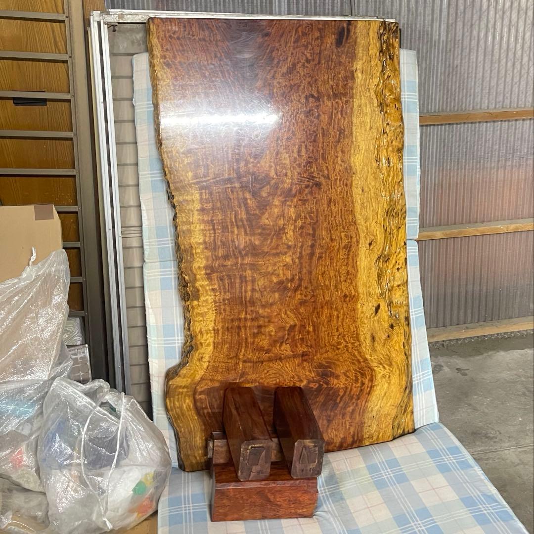 天然　花梨（カリン) 一枚板　高級大型テーブル　瘤　中古　座卓