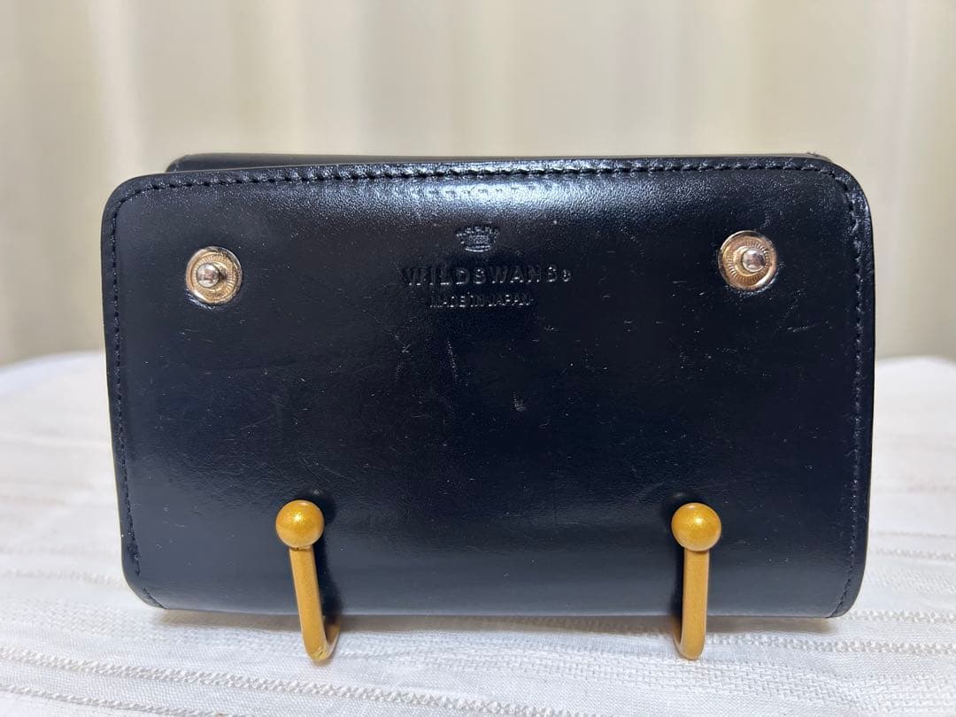 ワイルドスワンズ　WILDSWANS　バーン　三つ折り財布