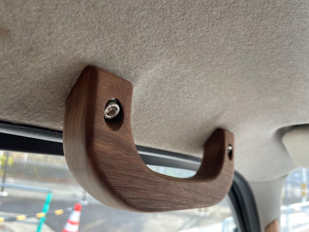 ウォールナット アシストグリップ　ハイエース用　Ａピラー用3個セット