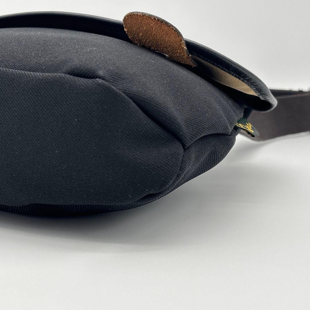 Brady AVON ショルダーバッグ ブラック 斜め掛け クロスボディ