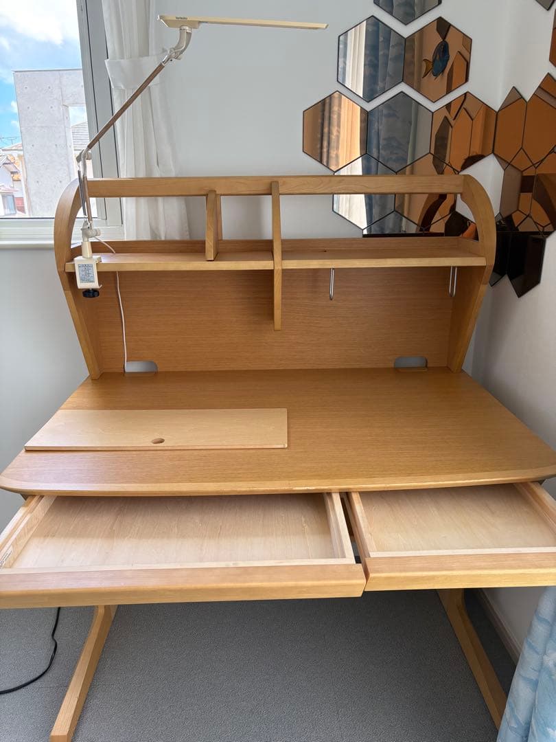 karimoku 学習机 LEDライト付き