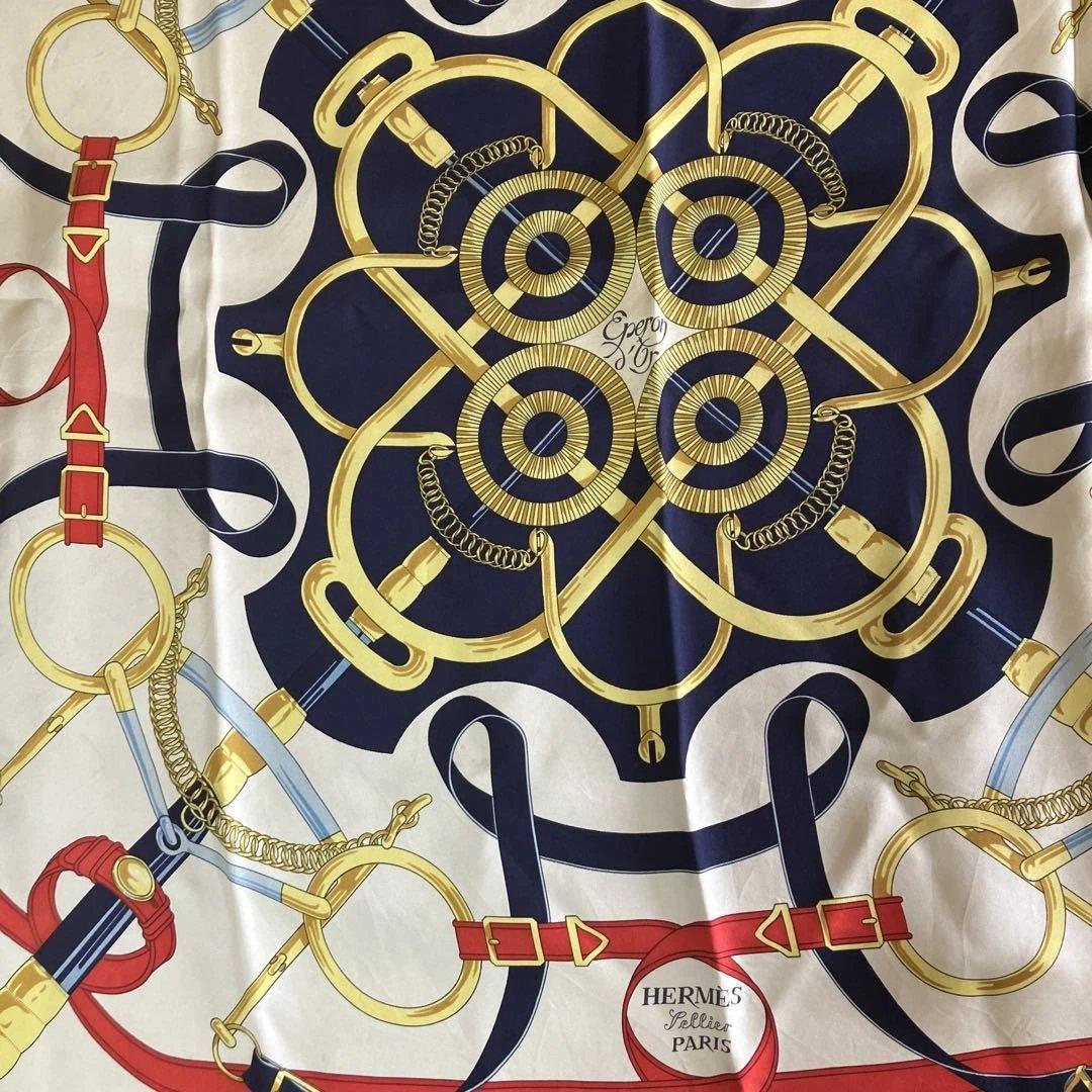 HERMÈS カレ90 黄金の拍車