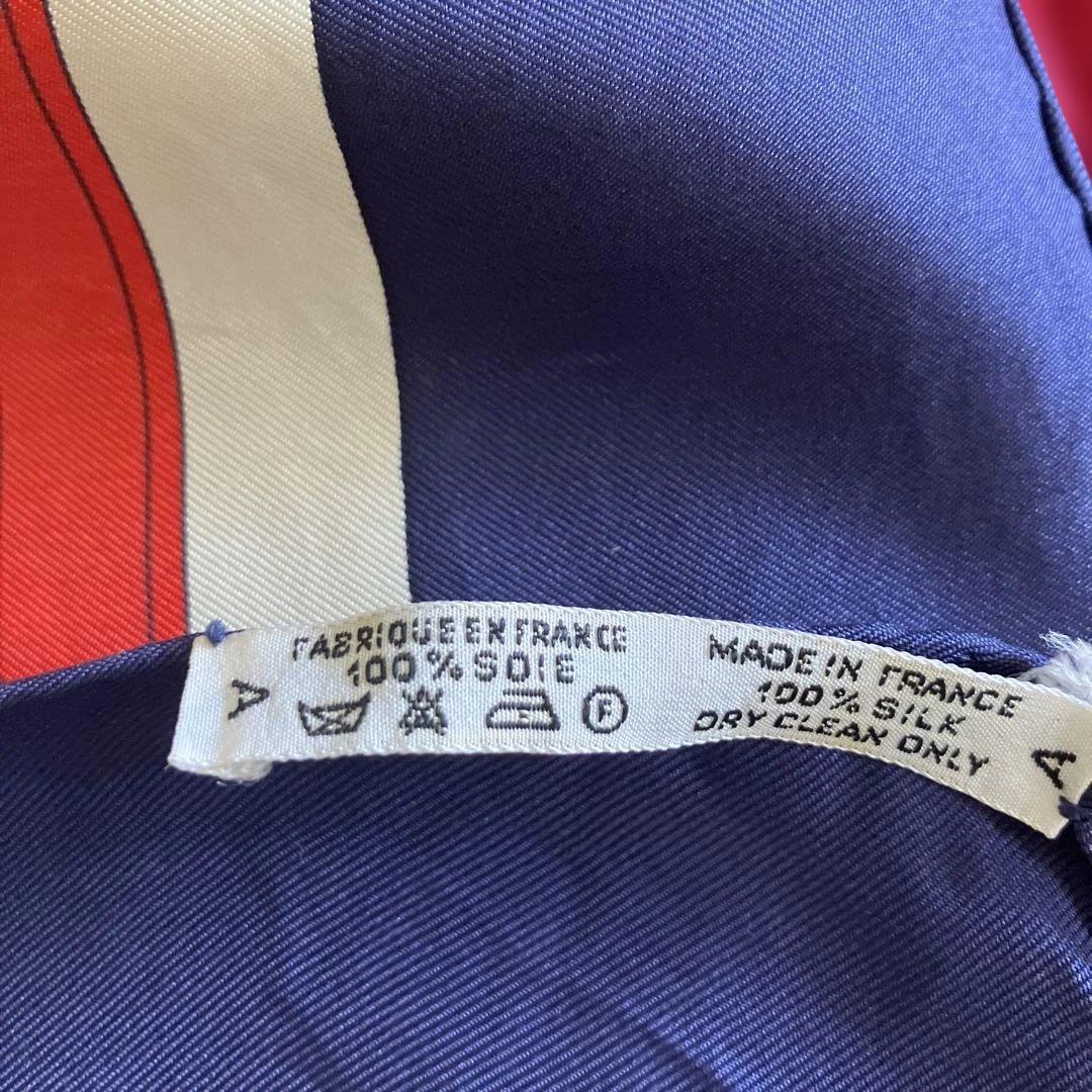 HERMÈS カレ90 黄金の拍車