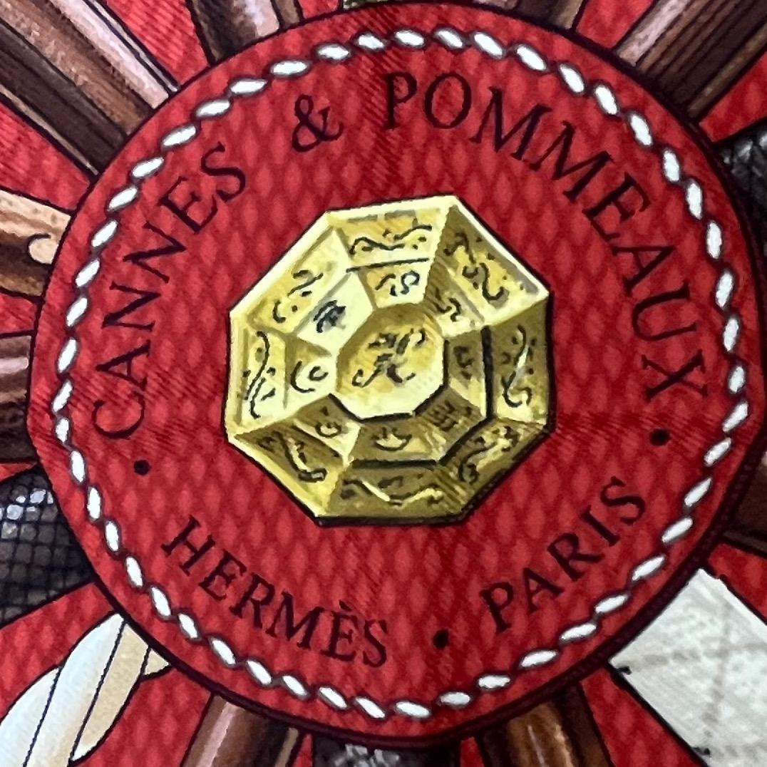 エルメス カレ90 大判スカーフ　シルク100％ 濃ネイビー　タグあり