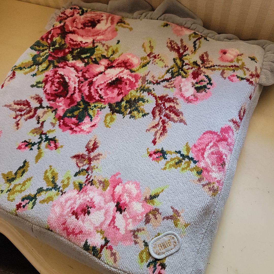 フェイラー　ローズ柄ジェルクッション厚型　座布団　40cm角