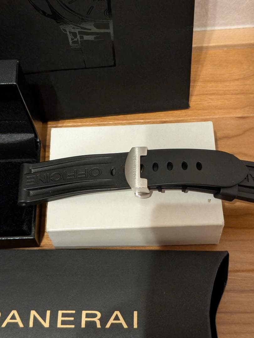 PANERAI 純正Dバックル、純正ブラックラバーベルト