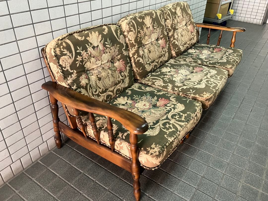 karimoku カリモク コロニアル 3人掛けソファ（セパレート） クラシック