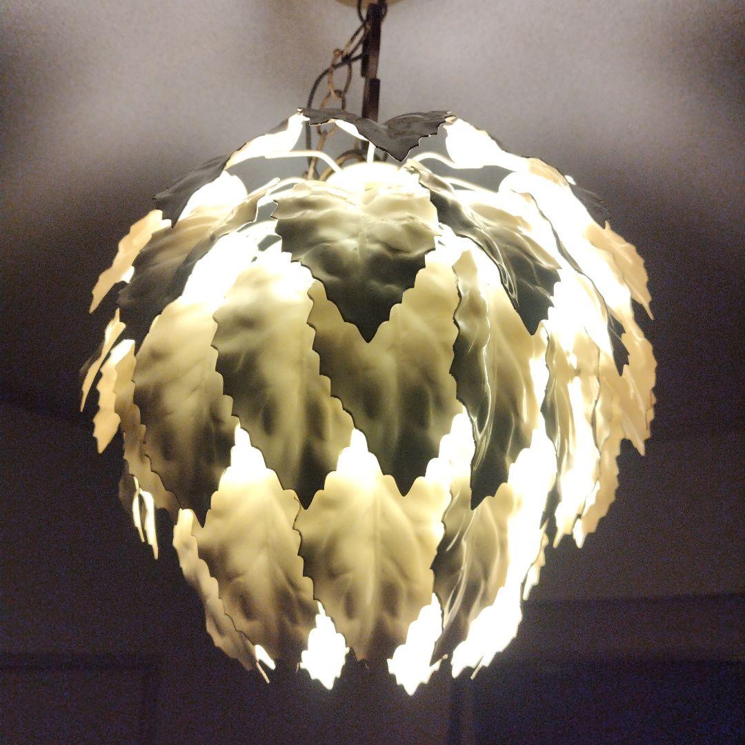 リーフモチーフ ペンダントライト