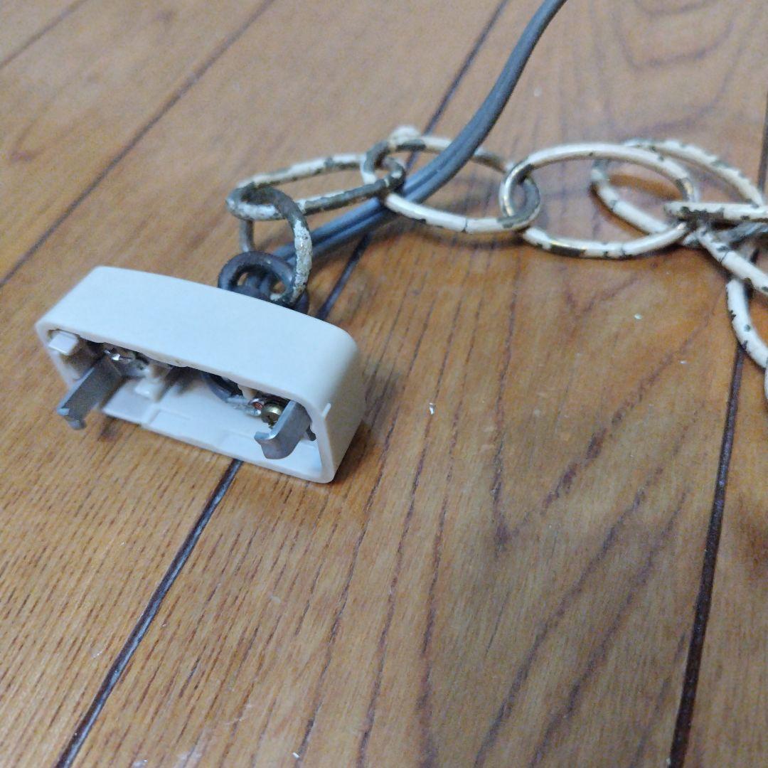 リーフモチーフ ペンダントライト