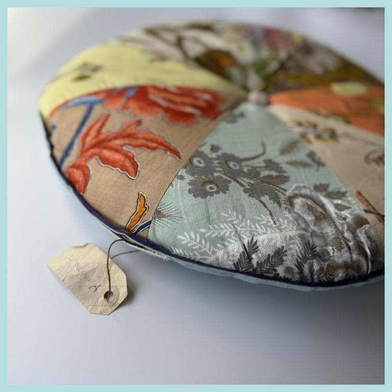 フランス製レザビヌフ LES HABITS NEUFS パッチワーク　クッション