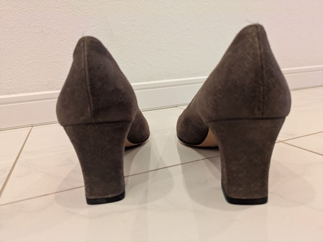 フェラガモ未使用新品パンプス　サイズ8