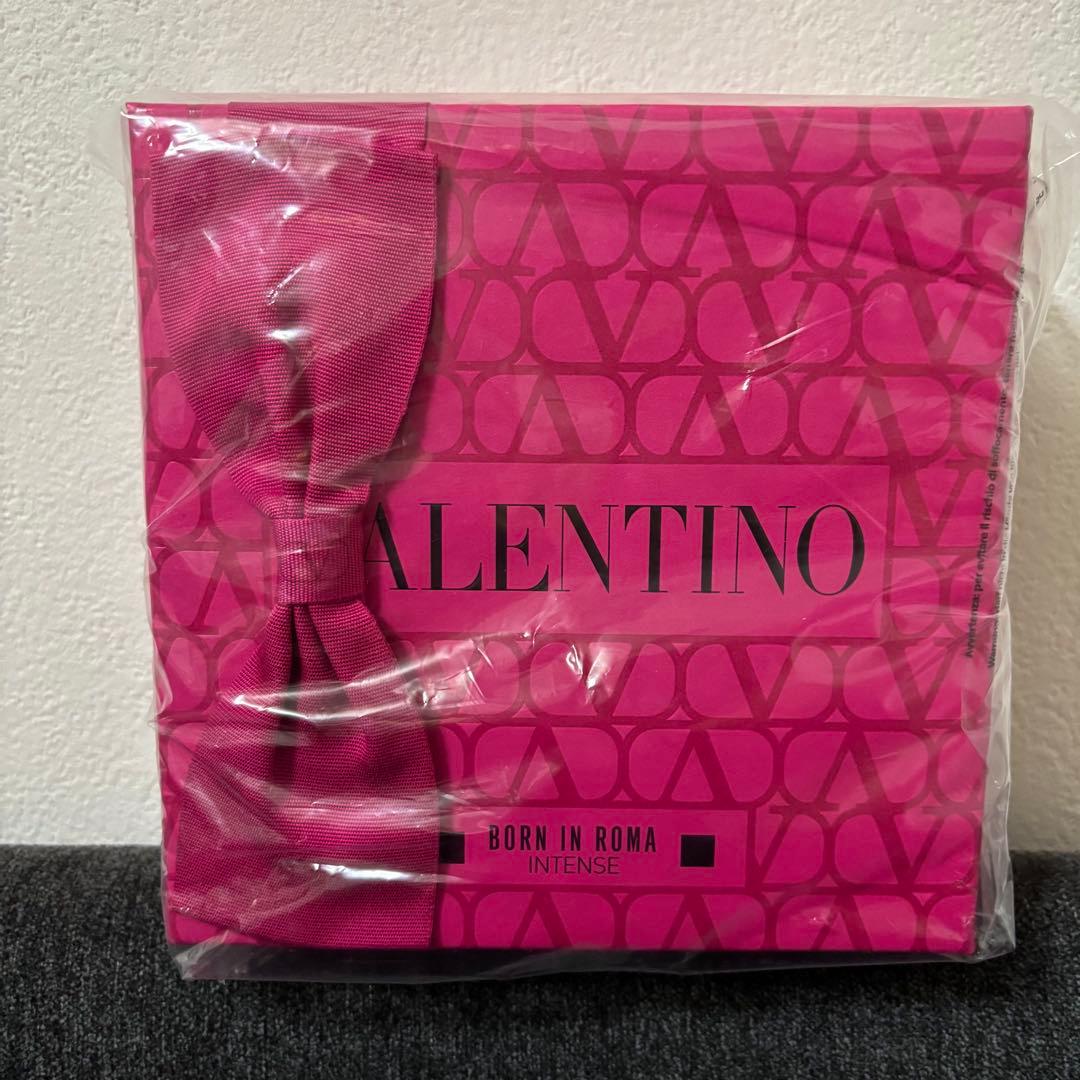 新品⭐︎未使用　VALENTINO BORN IN ROMA 50ml+15ml
