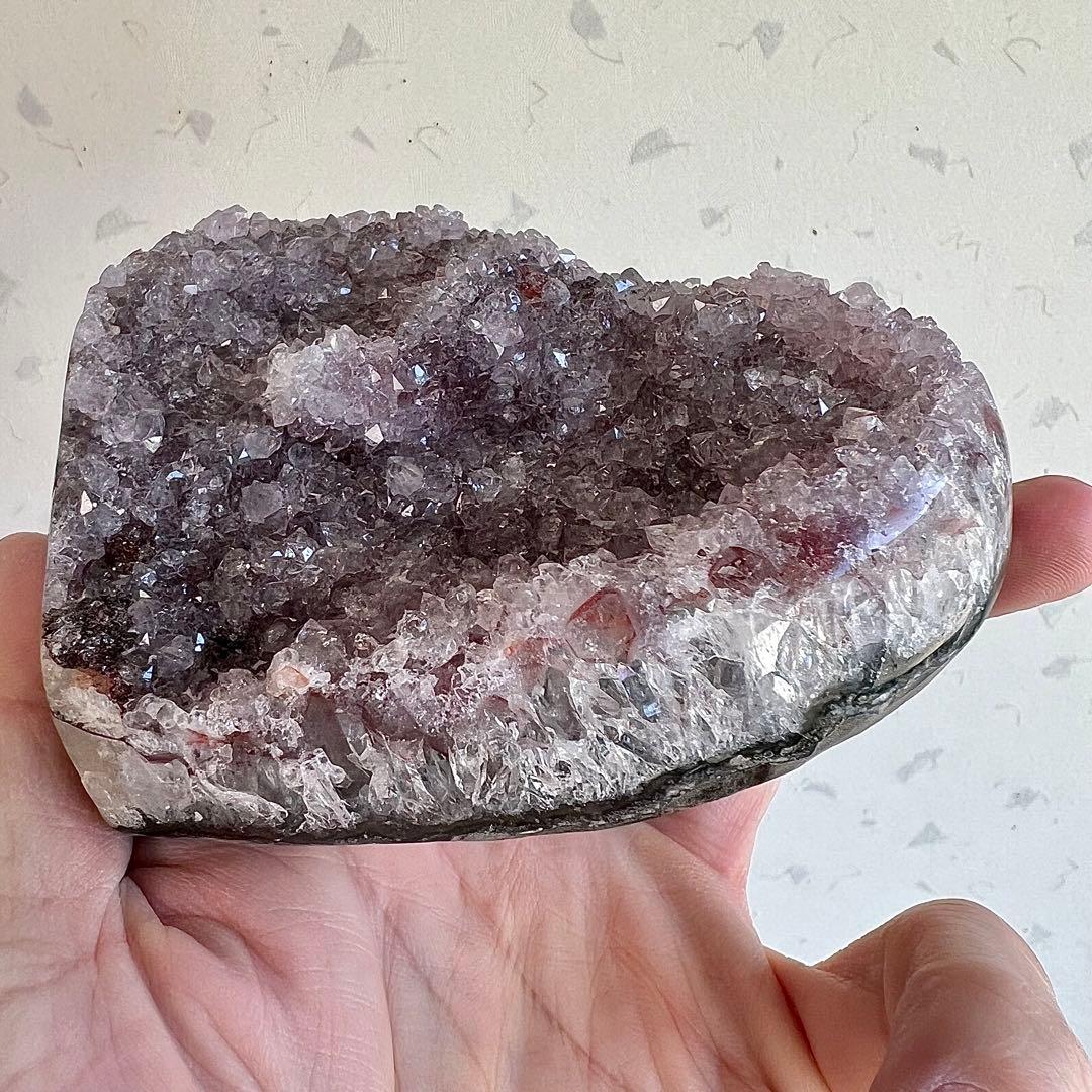 ハイクオリティ　ラベンダーカラーアメジスト　ハート型　クラスター　アメジスト