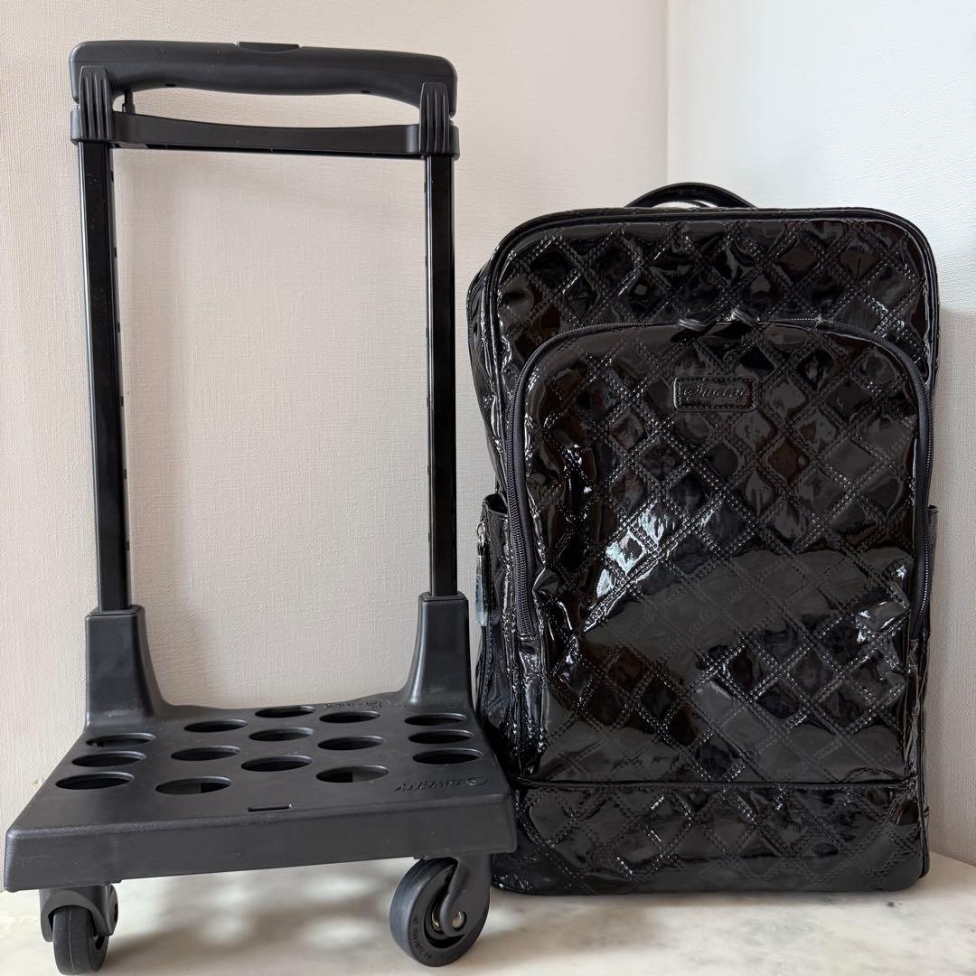 SWANY スワニー　エマイロ キルティング エナメルキャリーケース　機内持ち込
