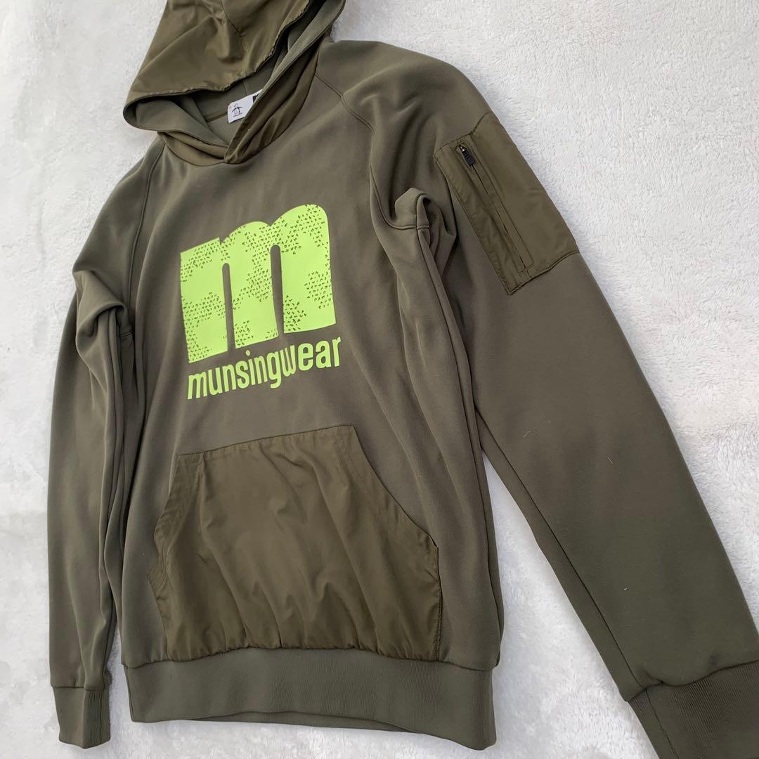 munsingwear パーカー ジッパーポケット ペンギン刺繍付き Mサイズ