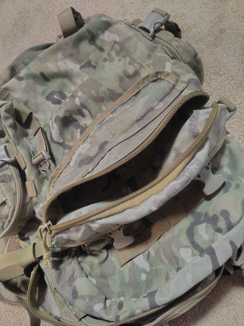 J-TECH　MOLLE2 　バックパック　マルチカム