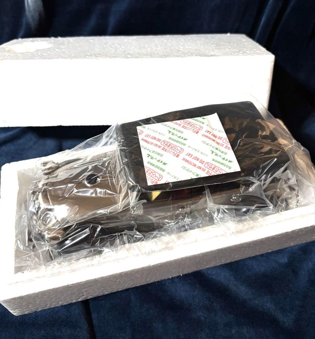 ★【トヨタ自動車AB型フェートン乗用車ミニチュアカー ライター機能付 】 希少品