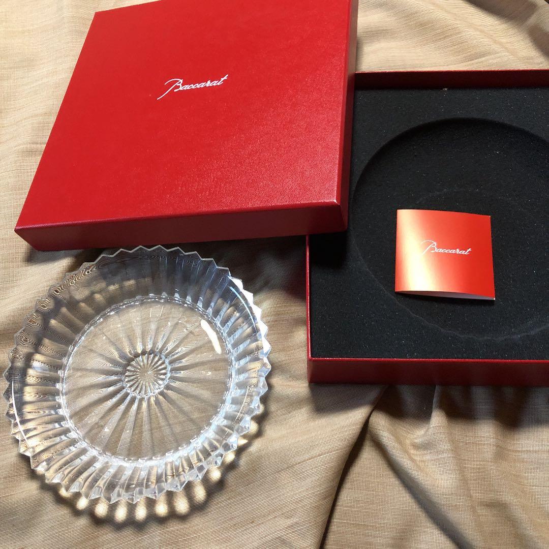 バカラ　サラダ皿
