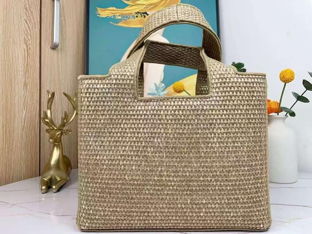 LOEWE 米色 編み込み トートバッグ