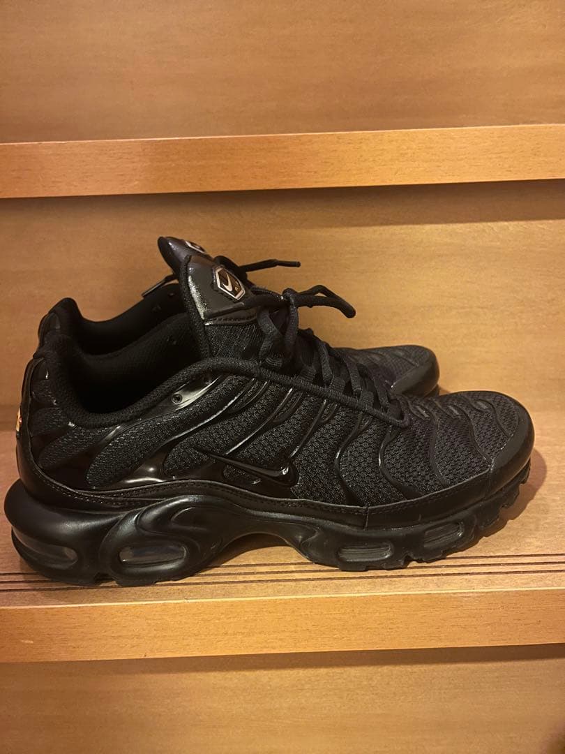 NIKE AIR MAX PLUS エアマックスプラス　黒　ナイキ　27cm