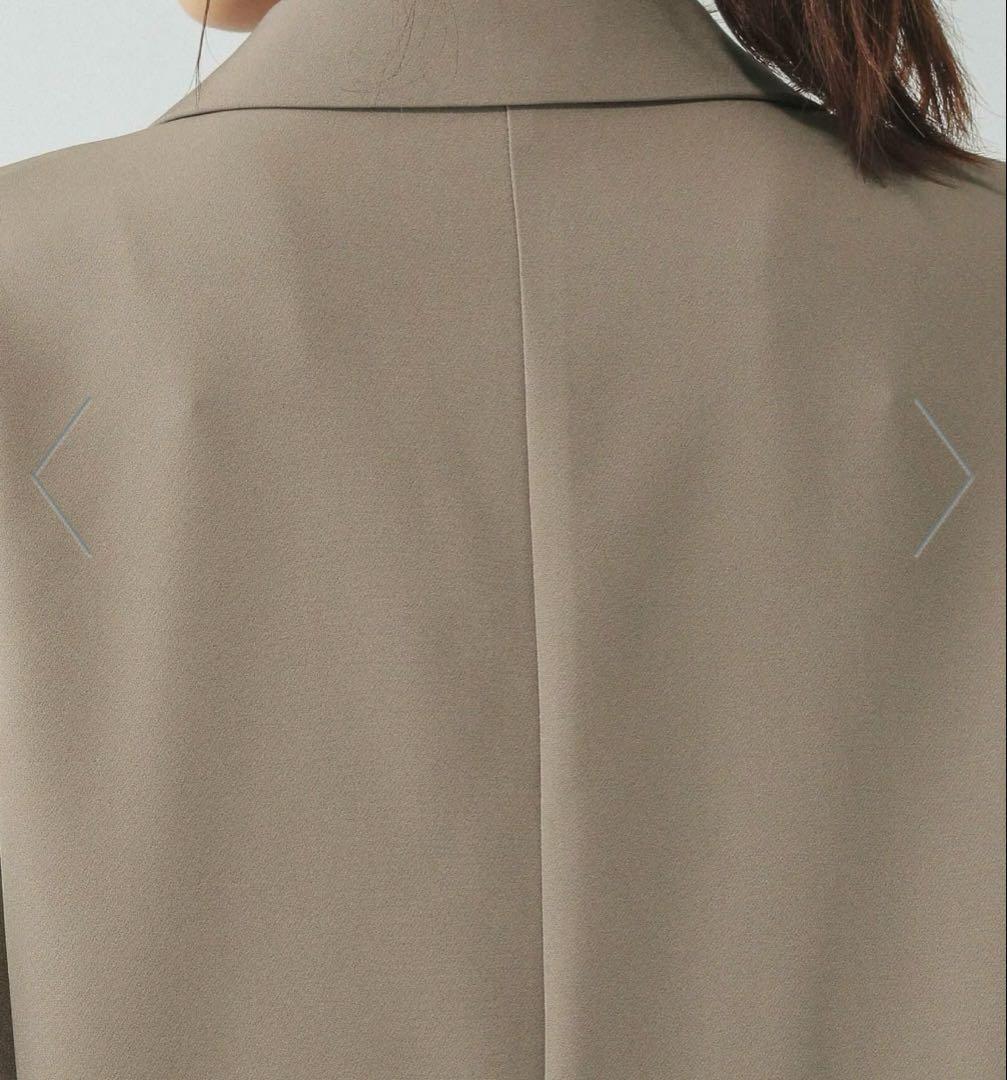 パンツスーツ&ツイードノーカラージャケット