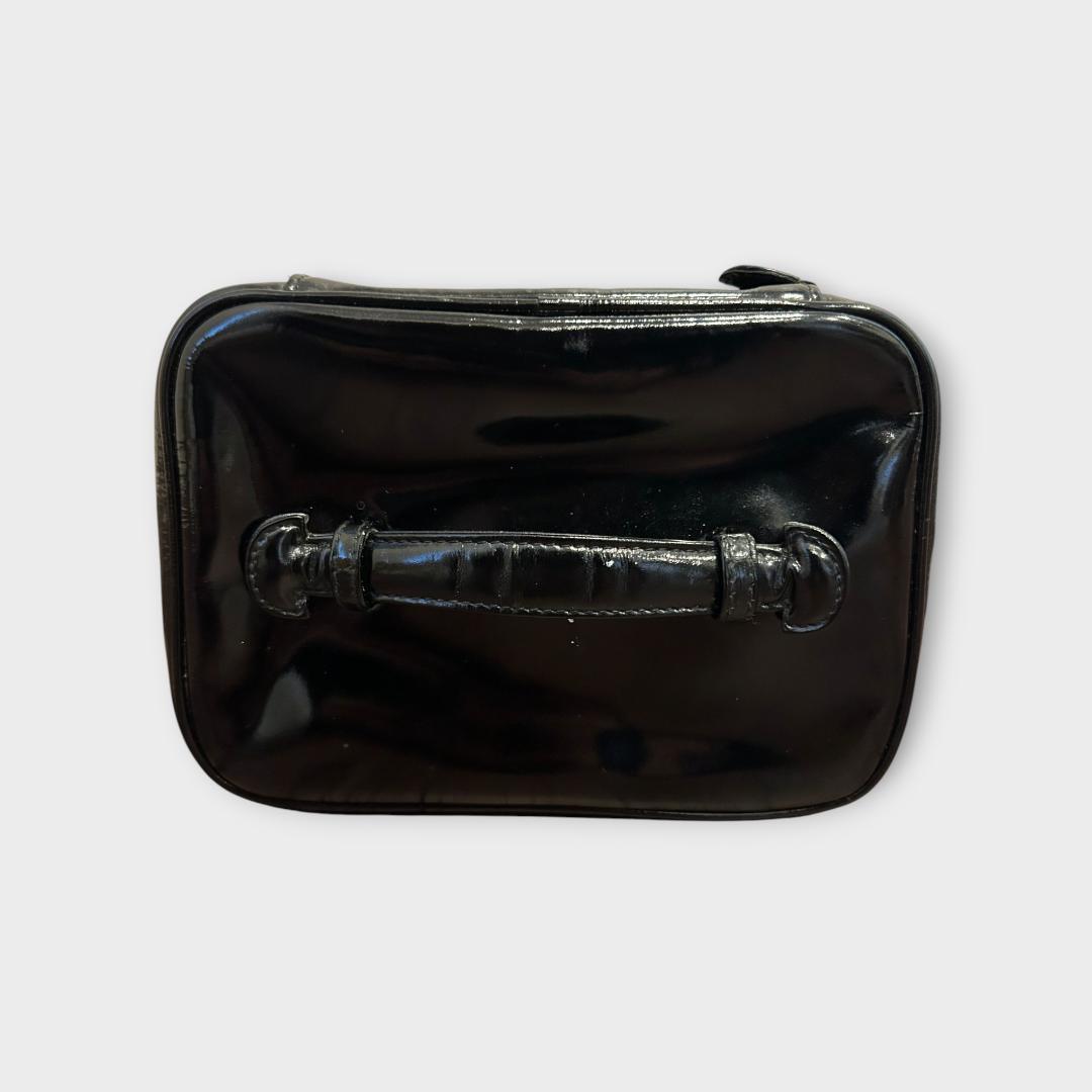 CHANEL シャネル バニティバッグ 化粧ポーチ 小物入れ　エナメル