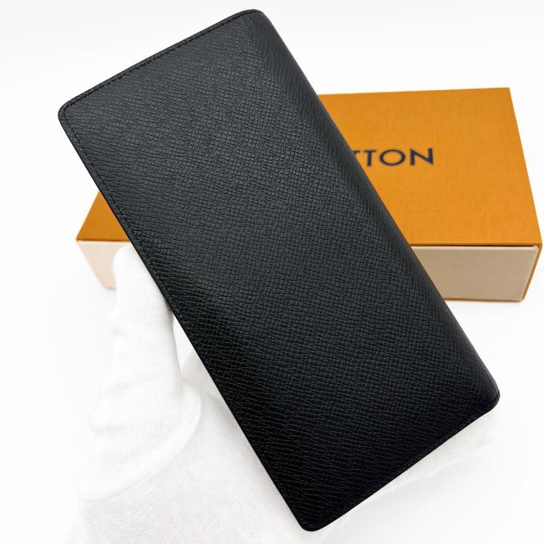 【美品】新型 ヴィトン タイガ ポルトフォイユ ブラザ 長財布 黒 M30501