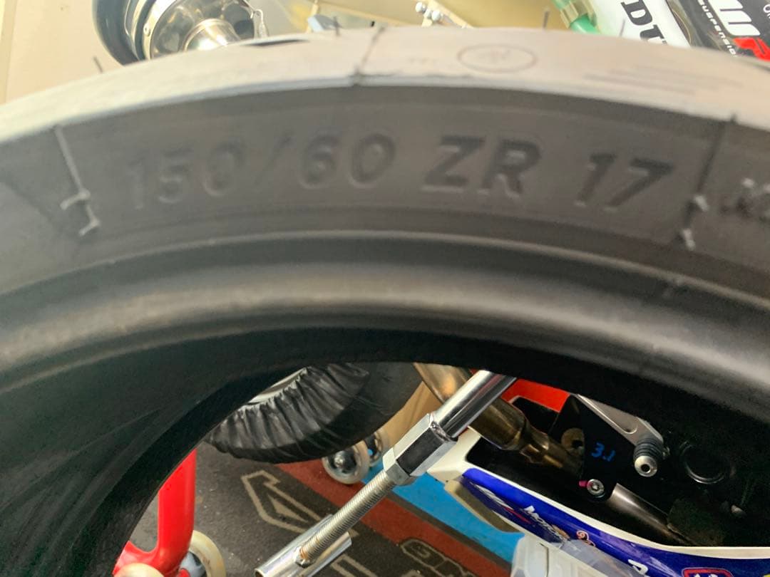 ミシュラン　ロード5前後セット（1000km使用のみ）