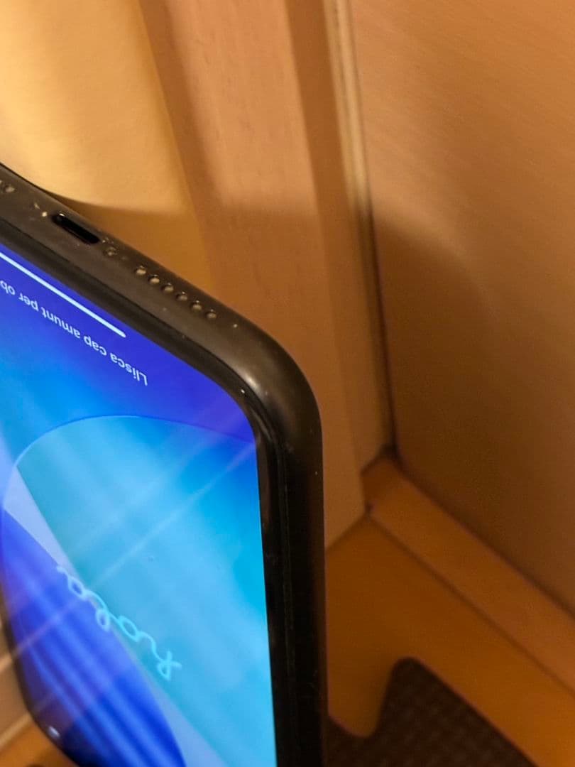 iPhone11 64GB ブラック SIMフリー バッテリー74% 付属品あり