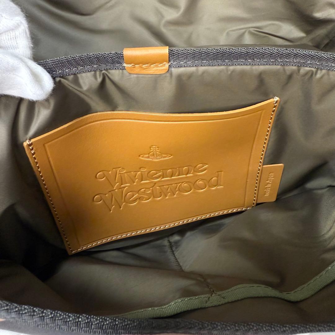 美品 ヴィヴィアンウエストウッド オーブ カモフラ ボディバッグ ユニセックス
