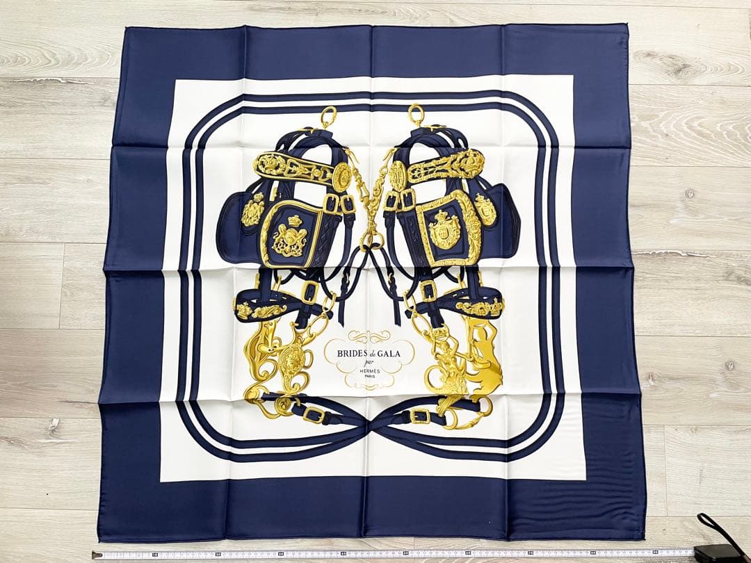 エルメス HERMES スカーフ カレ90 BRIDES de GALA