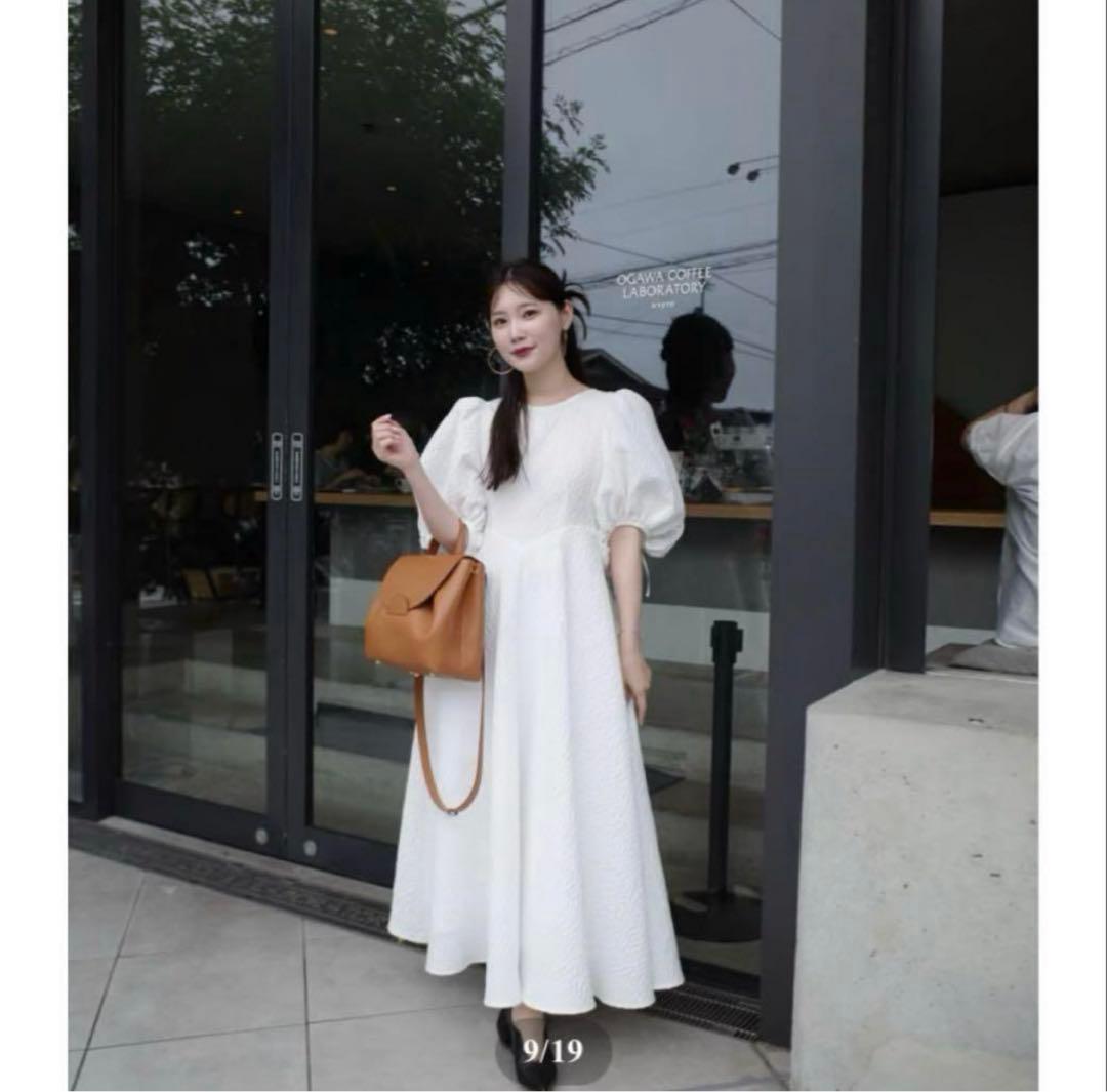 ワンピース Acka. back open volume one-piece