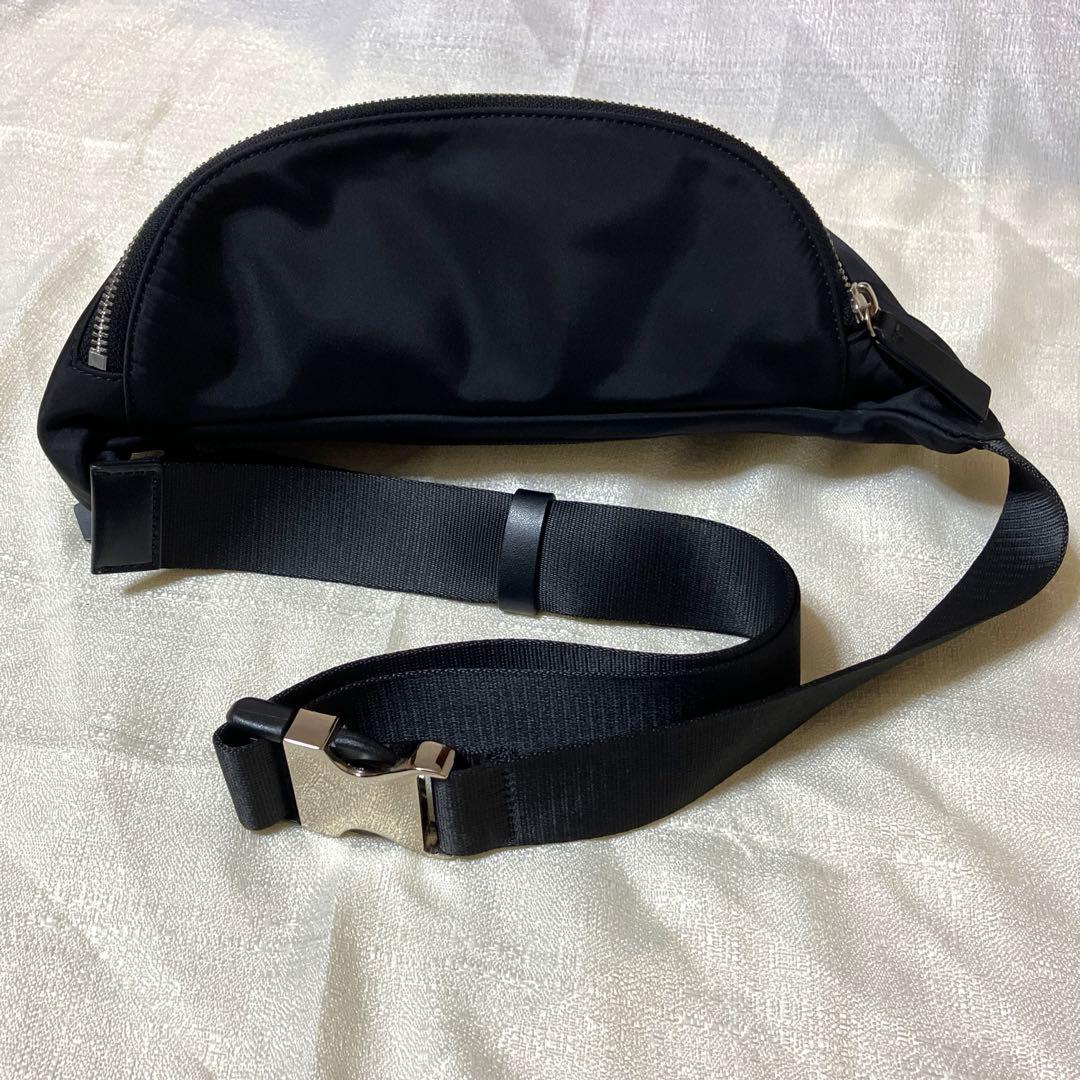 DSQUARED2 ユニセックス ボディバッグ