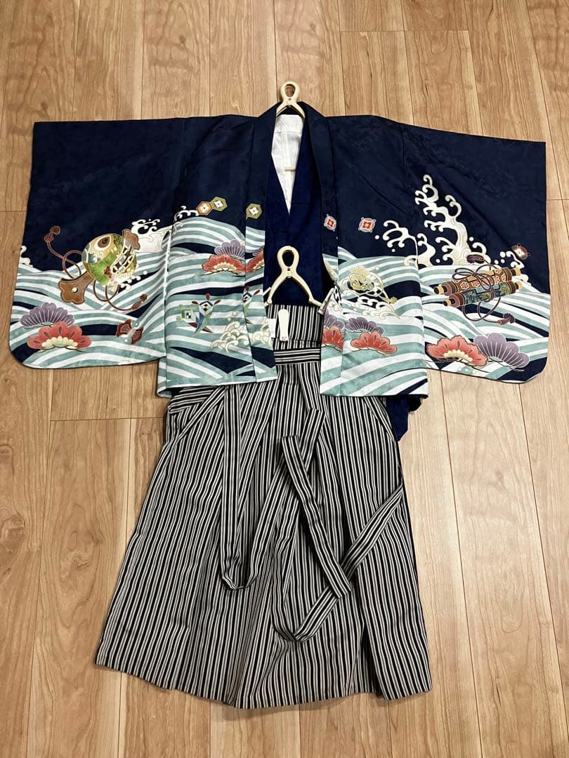 七五三用紺色衣装とストライプ袴