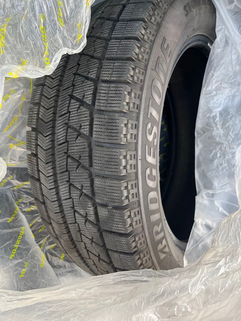 BS スタッドレスタイヤ　16インチ