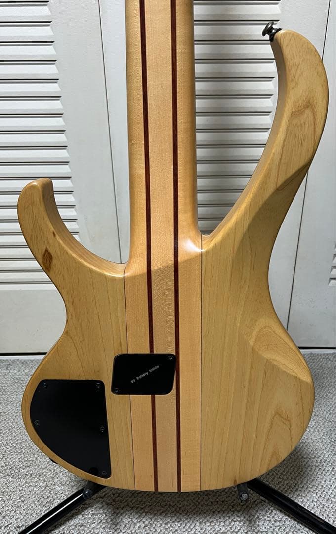 Ibanez 5弦ベース BTB 675