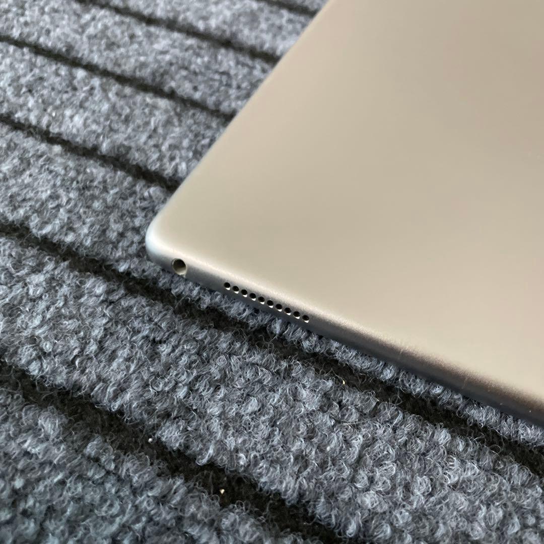 139 iPad Pro 12.9 2世代 64GB SIMフリー グレイ