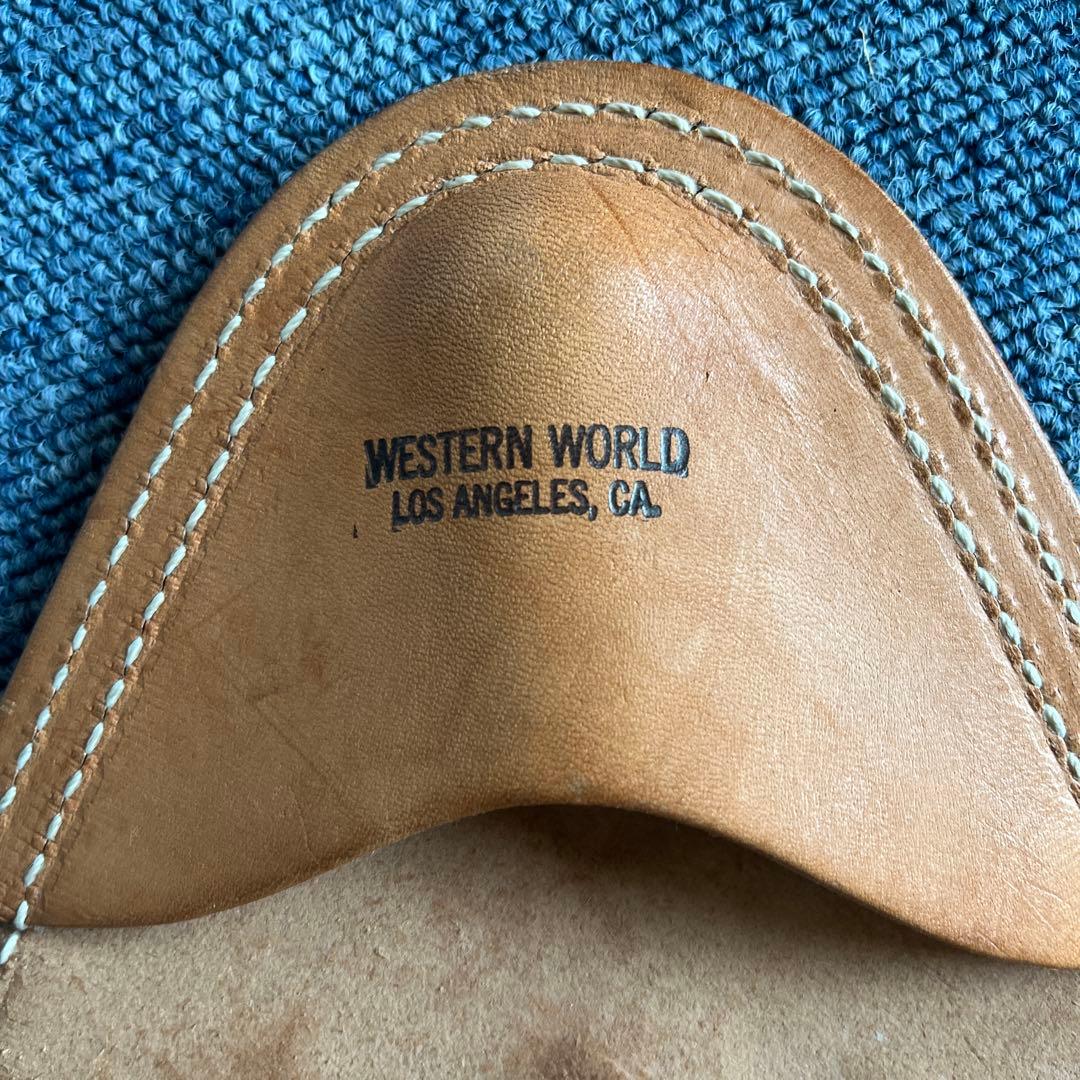 レザー製　サドルスツール