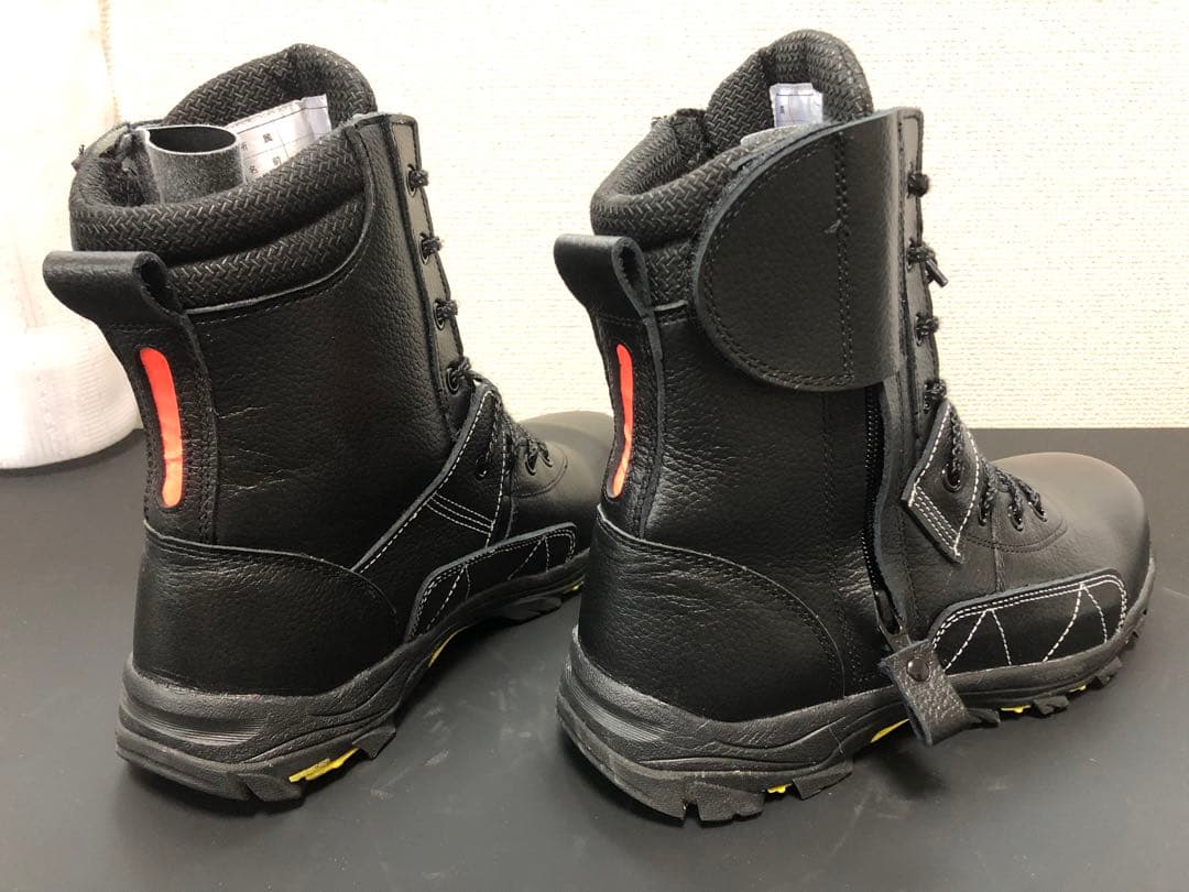 アックスランダー　AXRUNDER AX-01 安全靴　消防　ブーツ