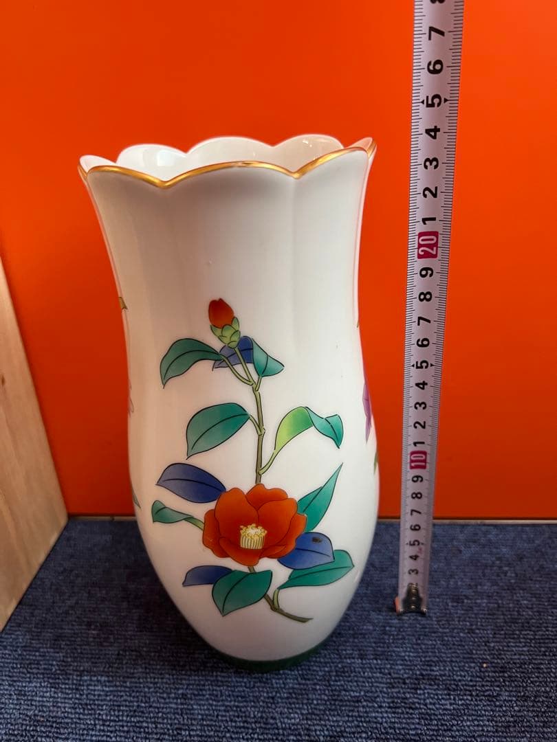 1315  香蘭社 「茶席の花」 花瓶  金彩 4面花絵 花柄