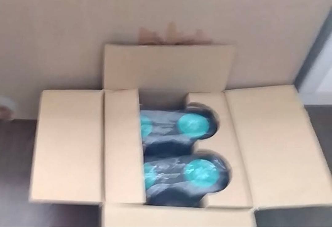 ペコ　磁気治療器マグネタイザー 4個椅子着用状態で発送