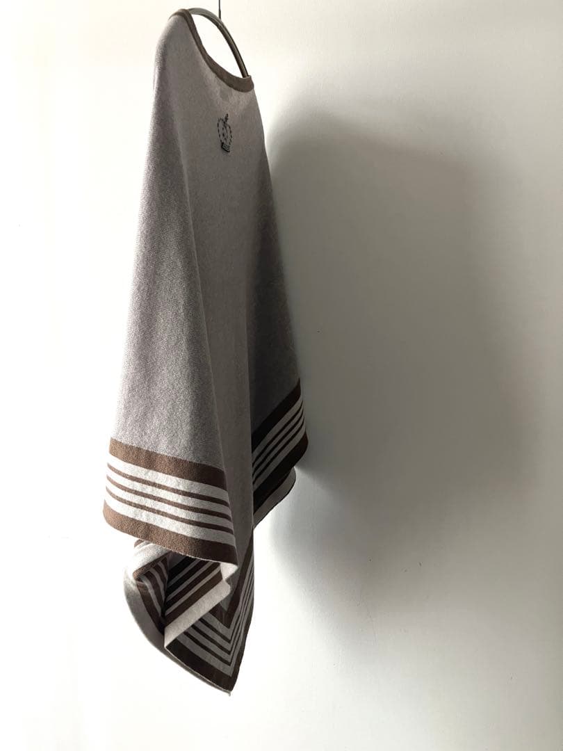 QUEENE AND BELLE カシミヤニット　ポンチョ　クイーンアンドベル