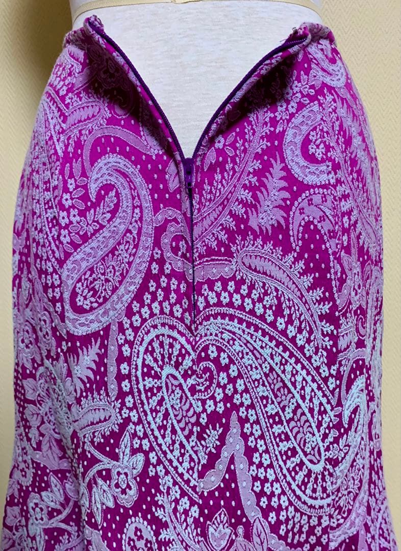 フラメンコ衣装　ソニアジョーンズ上下セットベルト付き　サイズMA